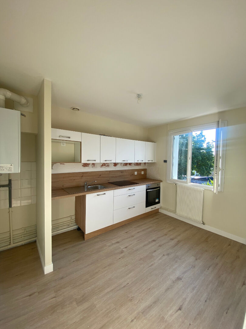 APPARTEMENT T4 NIORT - 74 M²- QUARTIER CHOLETTE