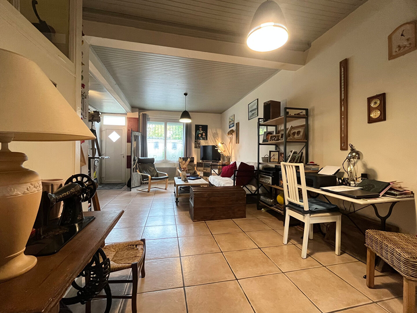 Photo Charmante maison de 114m² avec 4 chambres, cour et dépendance dans le quartier Saint Bruno à Bordeaux image 4/6