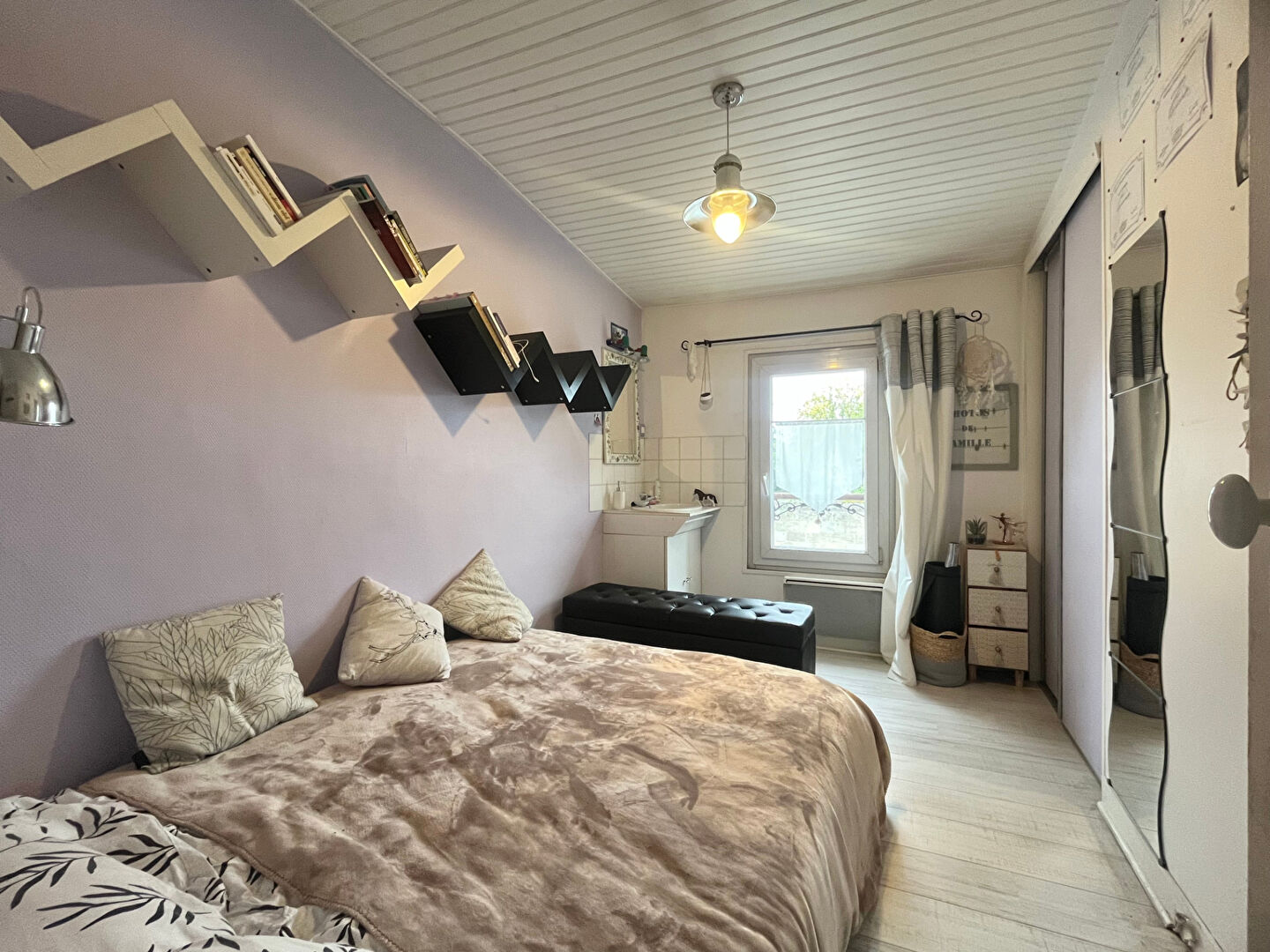 Photo Charmante maison de 114m² avec 4 chambres, cour et dépendance dans le quartier Saint Bruno à Bordeaux image 6/6