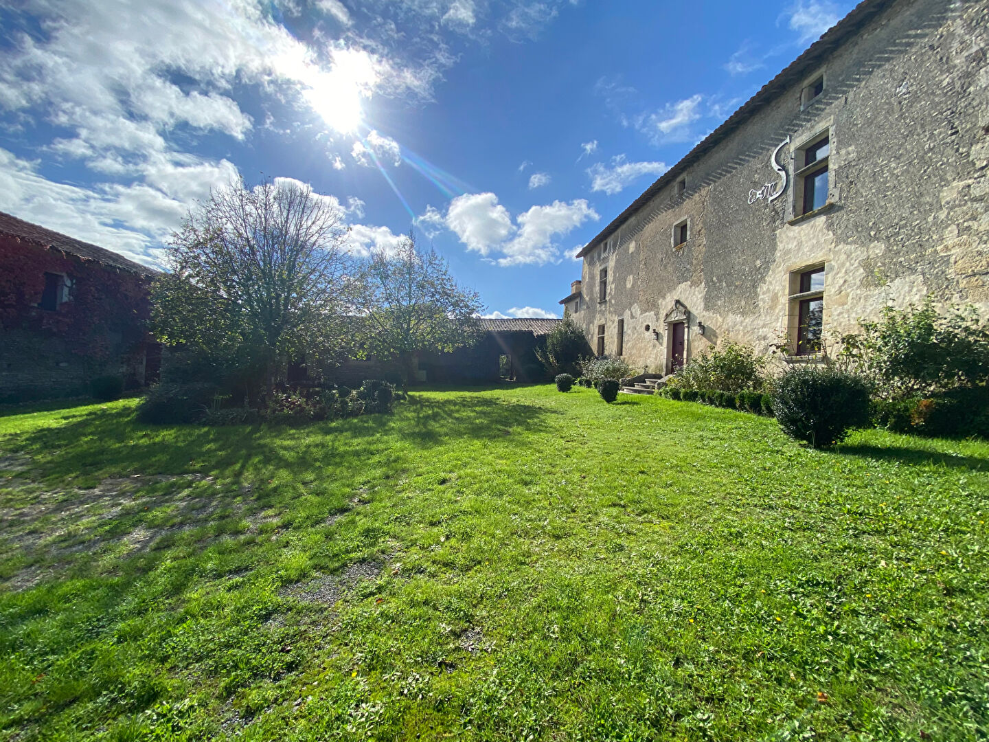Agence immobilière de AGENCE AMI NIORT