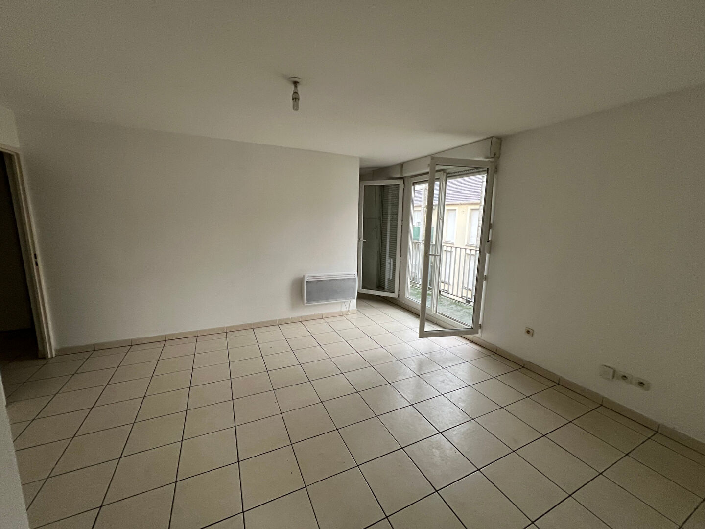 Appartement Creil 2 pièce(s) 52.96 m2
