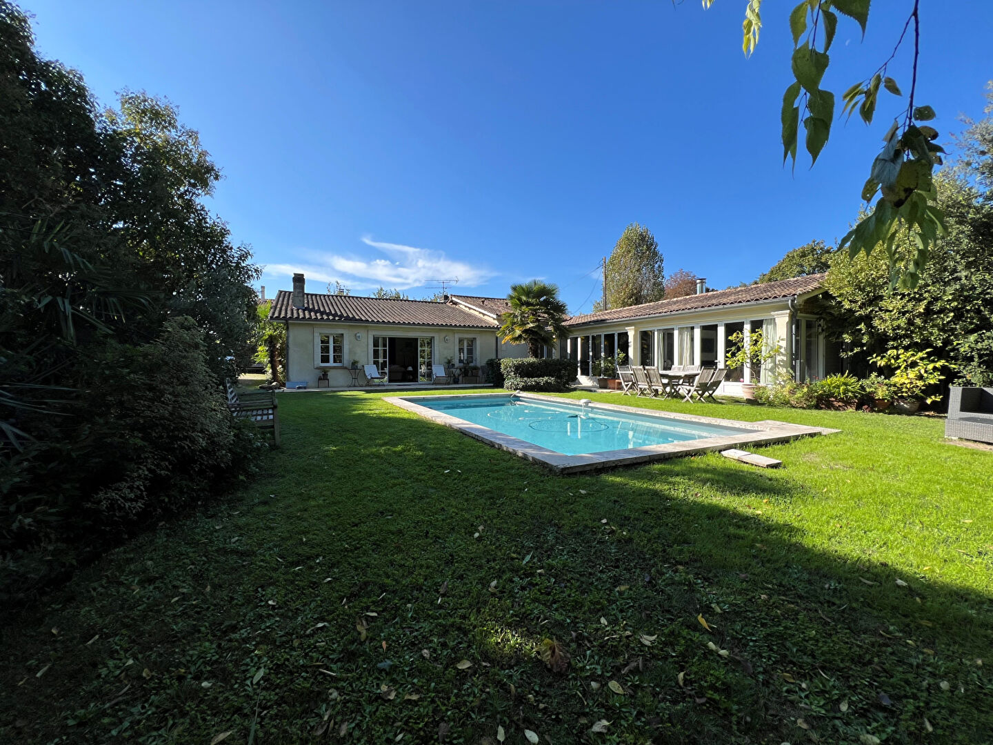 Agence immobilière de AGENCE AMI BORDEAUX
