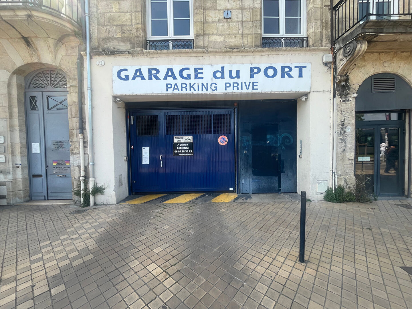 Place de parking couverte Quai des Chartrons
