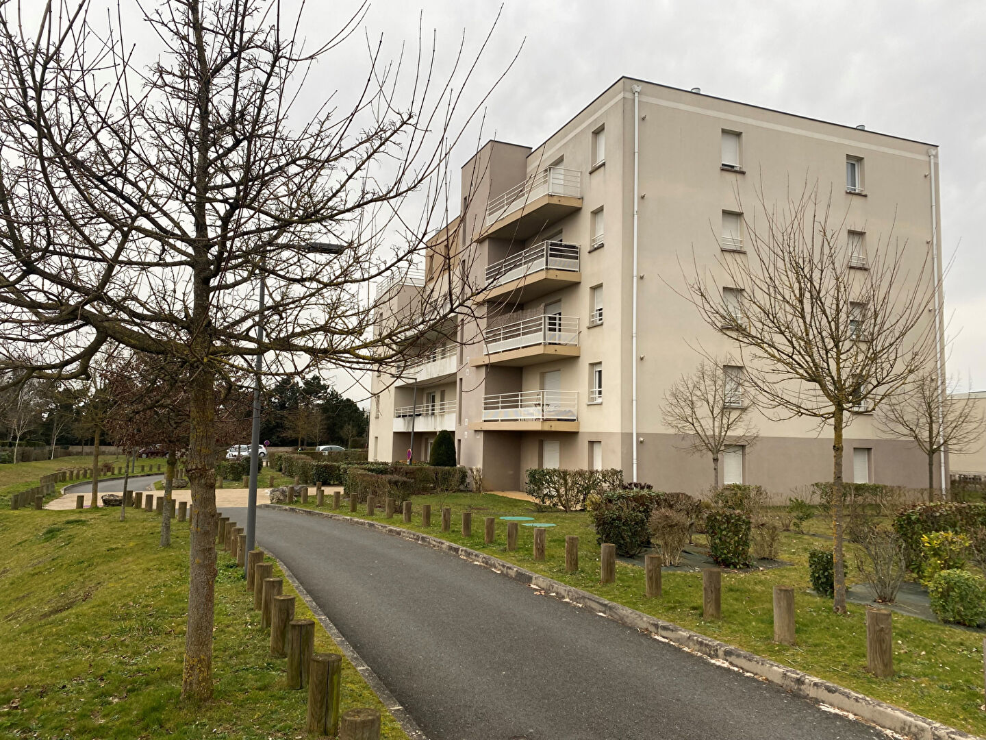 Agence immobilière de AGENCE AMI CHAUVIGNY