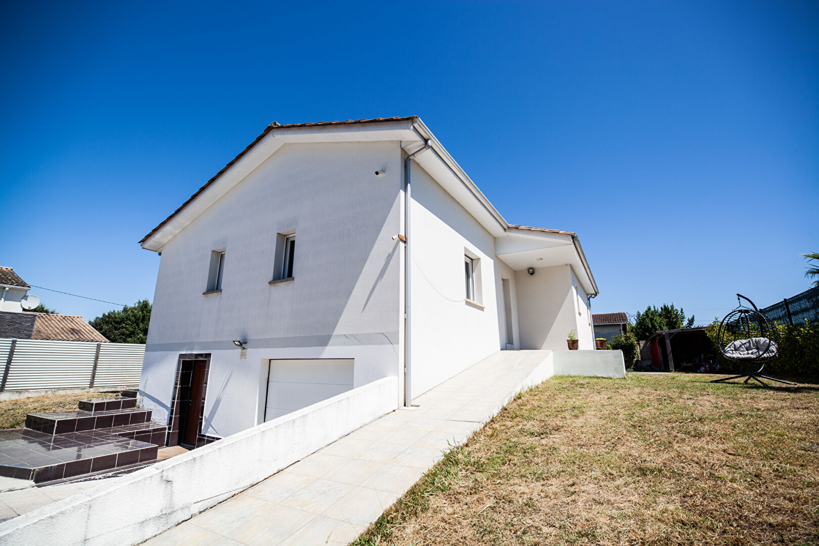 Agence immobilière de AGENCE AMI BORDEAUX