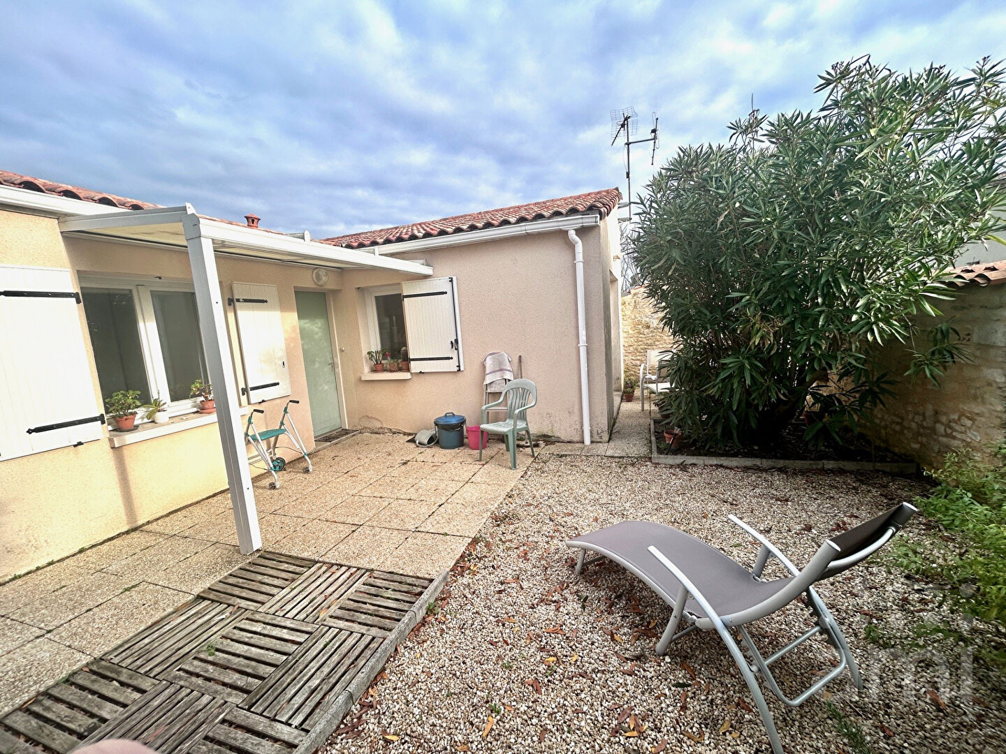 Agence immobilière de AGENCE AMI NIORT