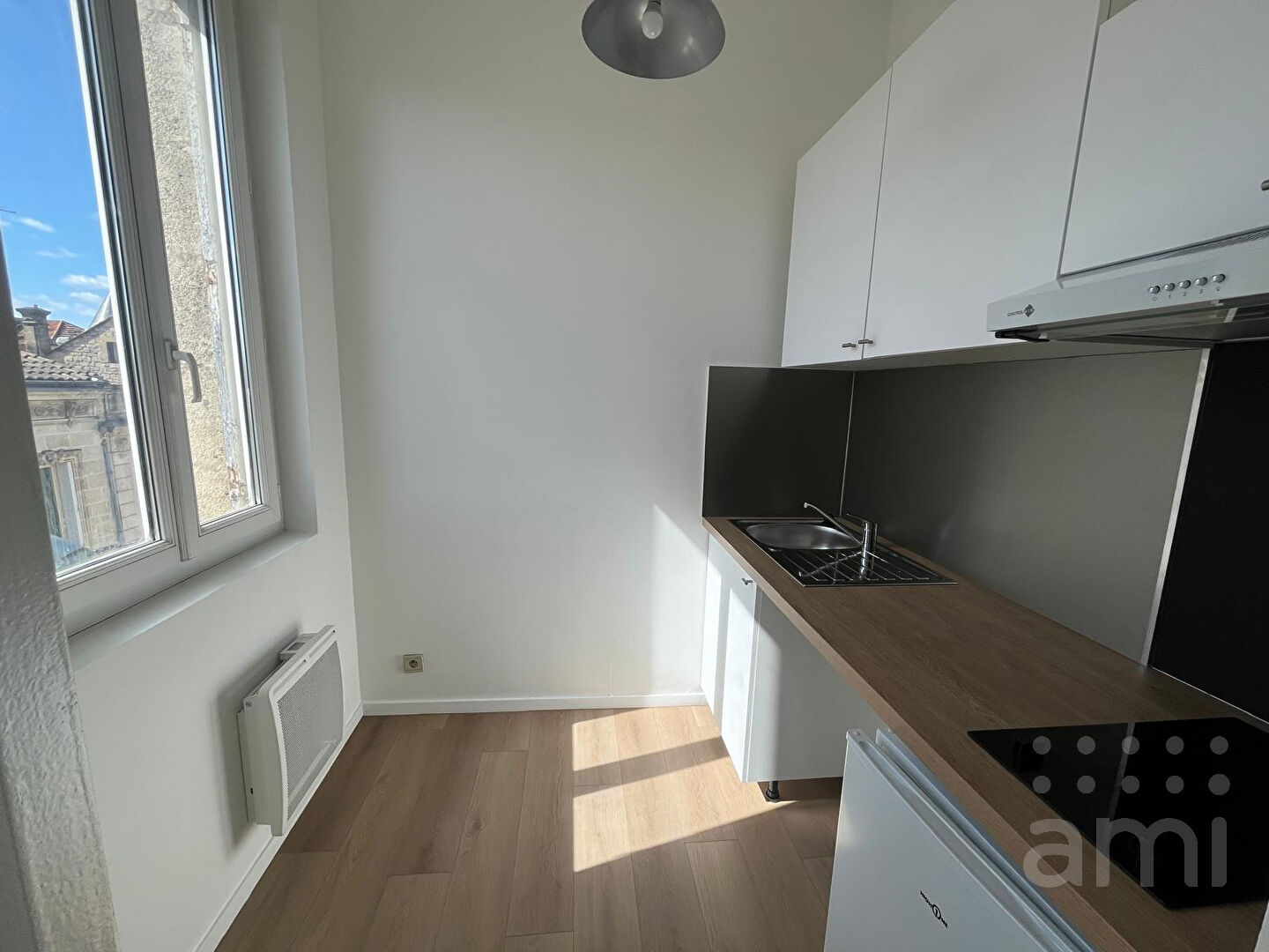 Agence immobilière de AGENCE AMI BORDEAUX