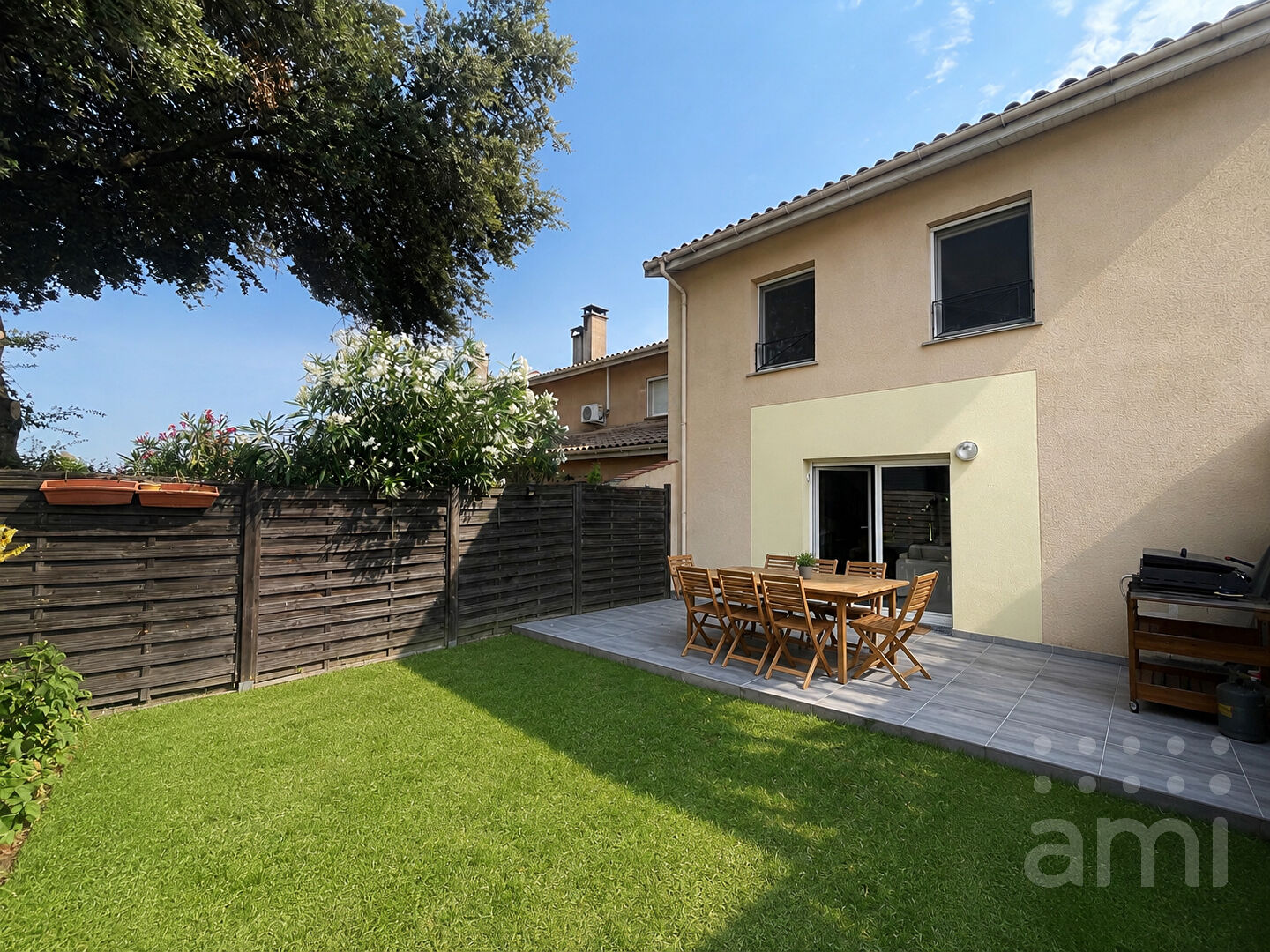 Agence immobilière de AGENCE AMI BORDEAUX