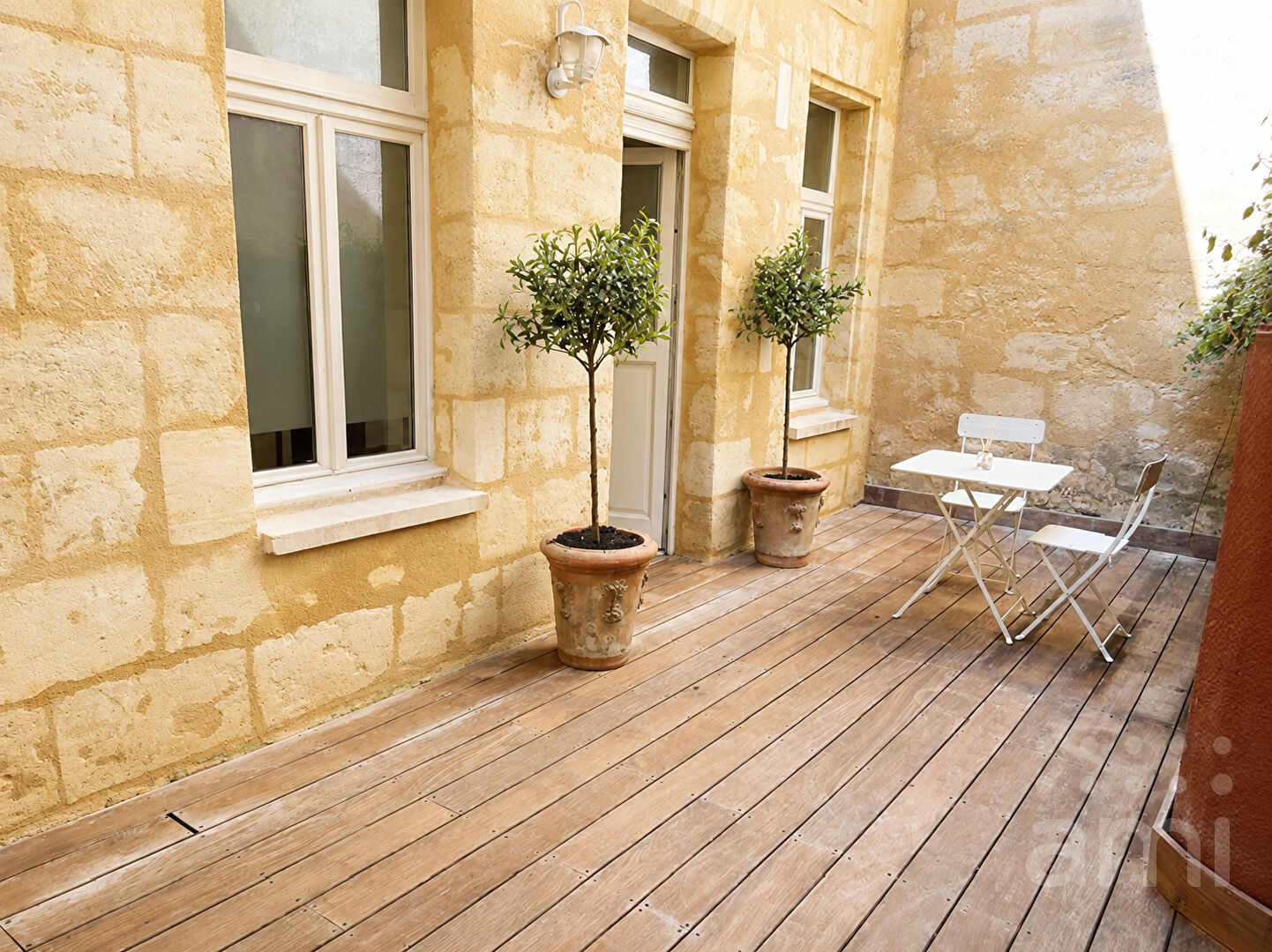 Agence immobilière de AGENCE AMI BORDEAUX