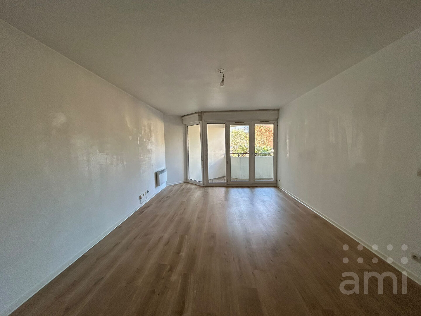 Agence immobilière de AGENCE AMI BORDEAUX