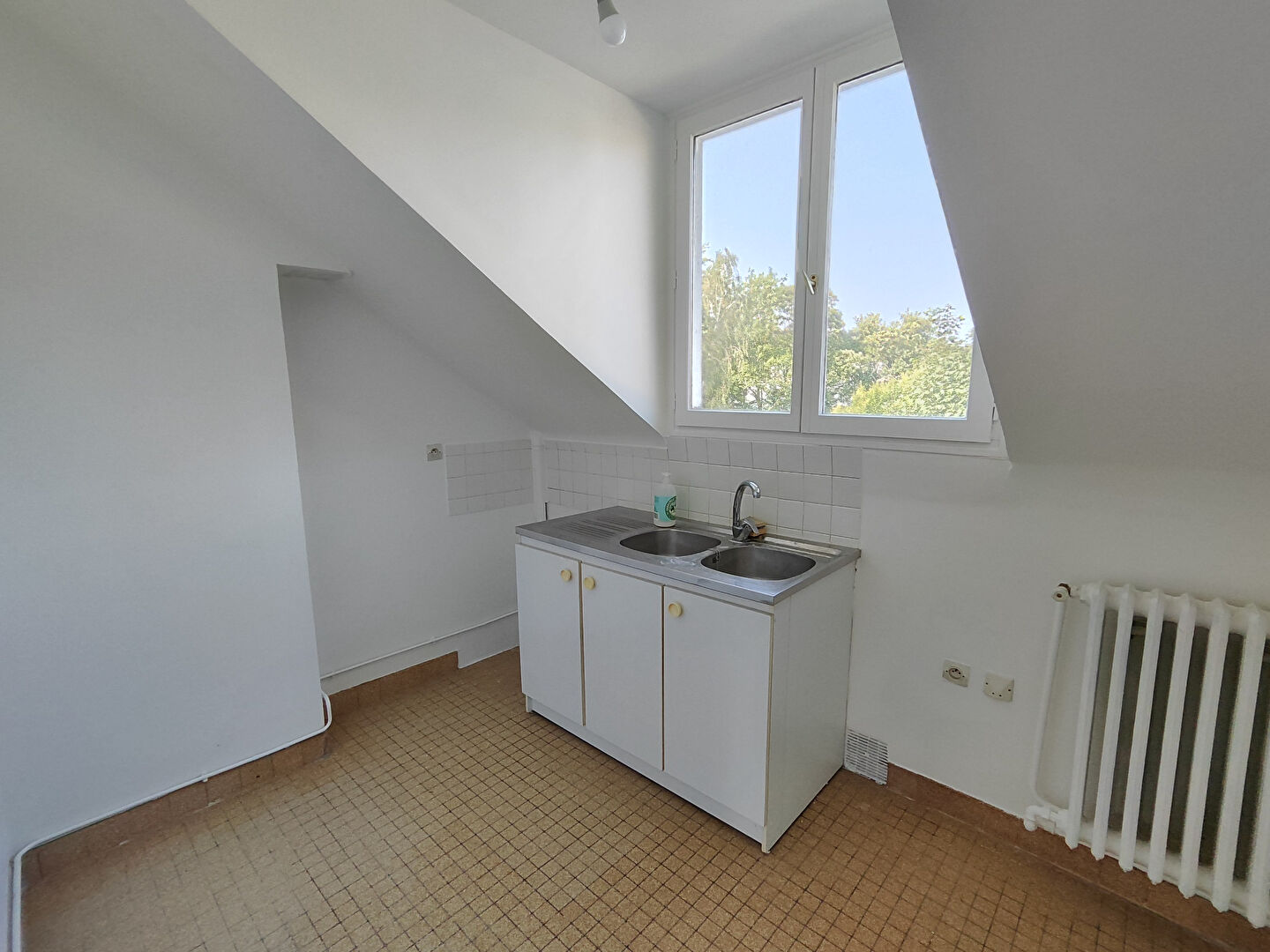 Photo Appartement 4 pièces en dernier étage image 2/6