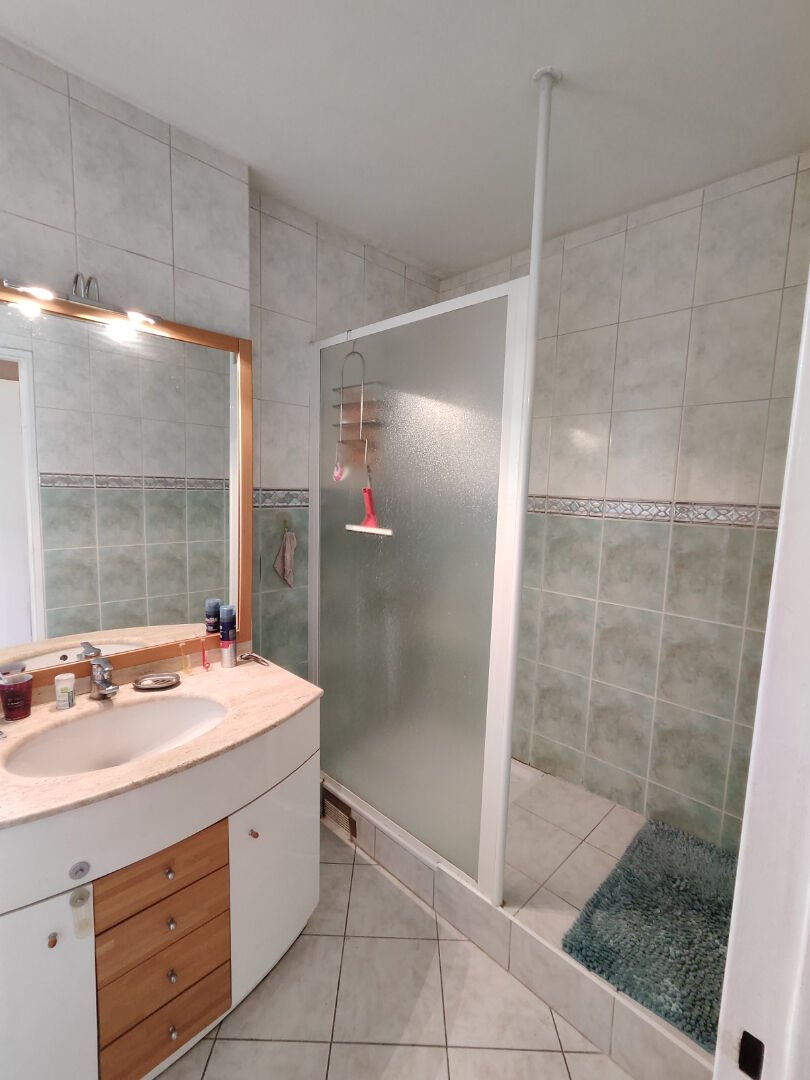 Photo Appartement L Etang La Ville 4 pièces en centre ville image 5/6