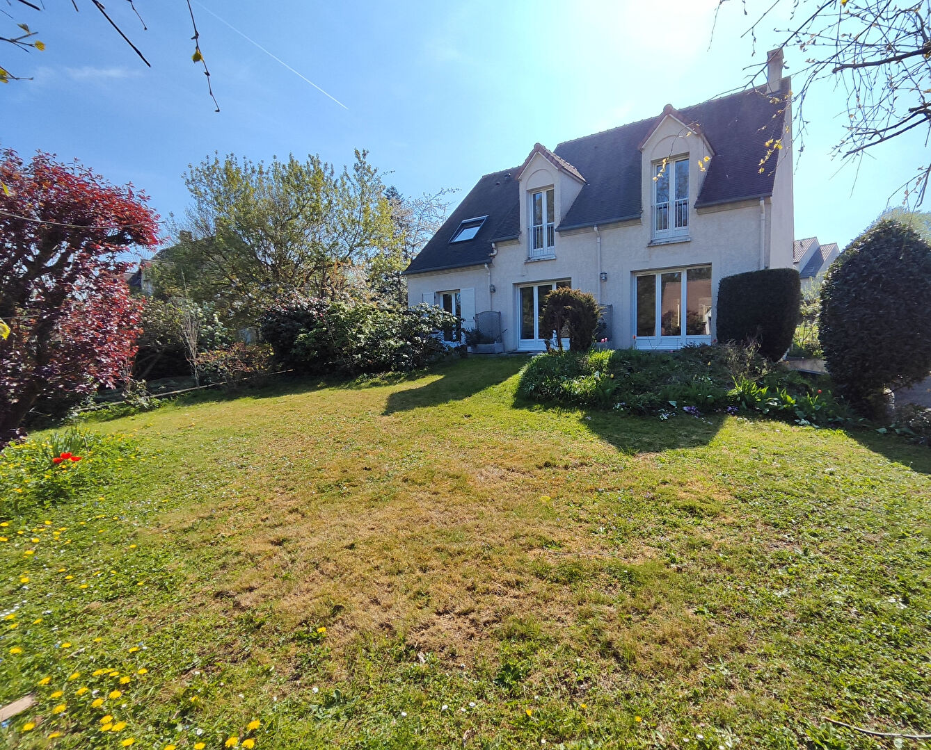 Photo Maison familiale récente 5 chambres possibles sur sous-sol total image 2/6