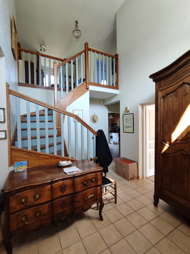 Photo Maison familiale récente 5 chambres possibles sur sous-sol total image 4/6