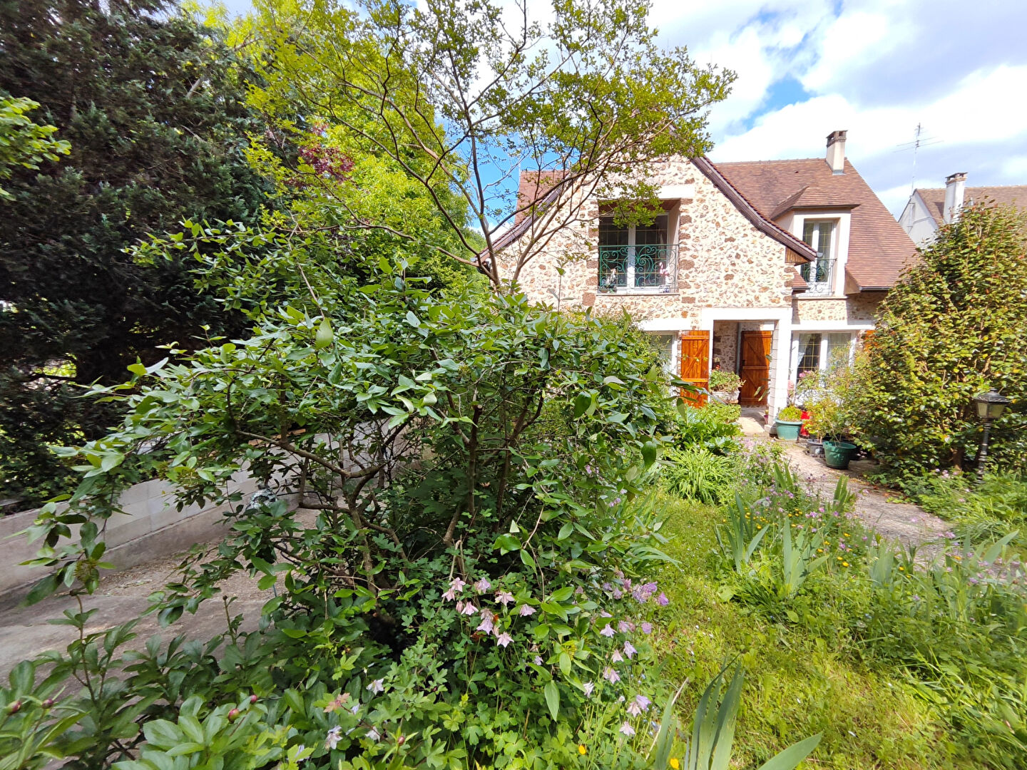 Photo Maison familiale très bien isolée,  chauffée en géothermie image 2/6