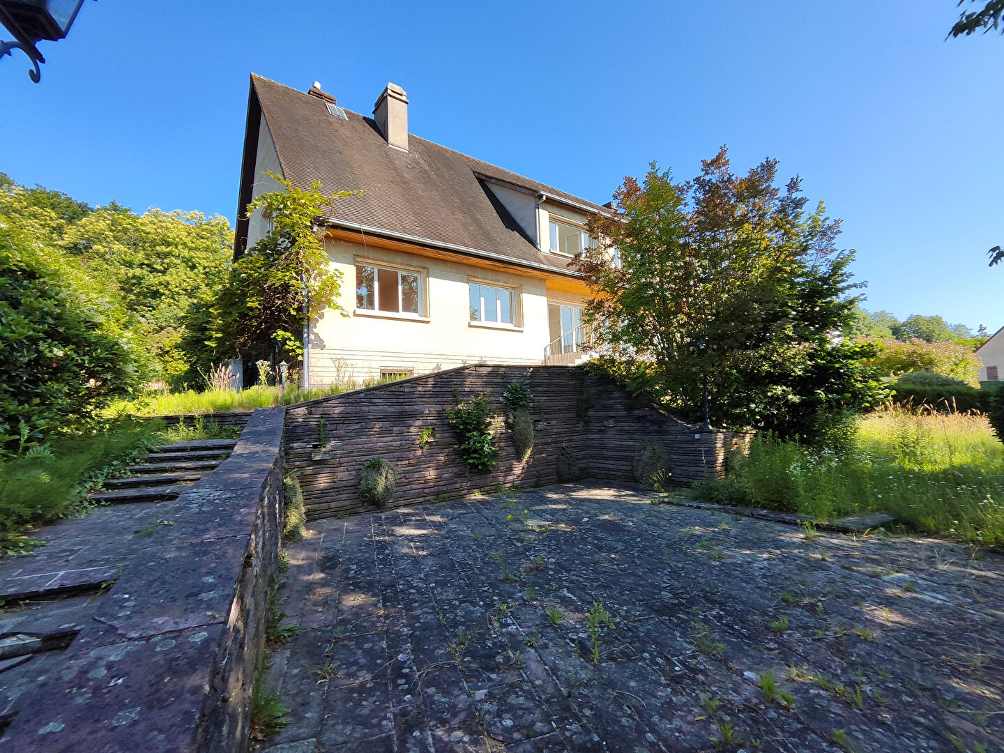 Photo Spacieuse Villa en bordure de forêt, au calme image 2/6