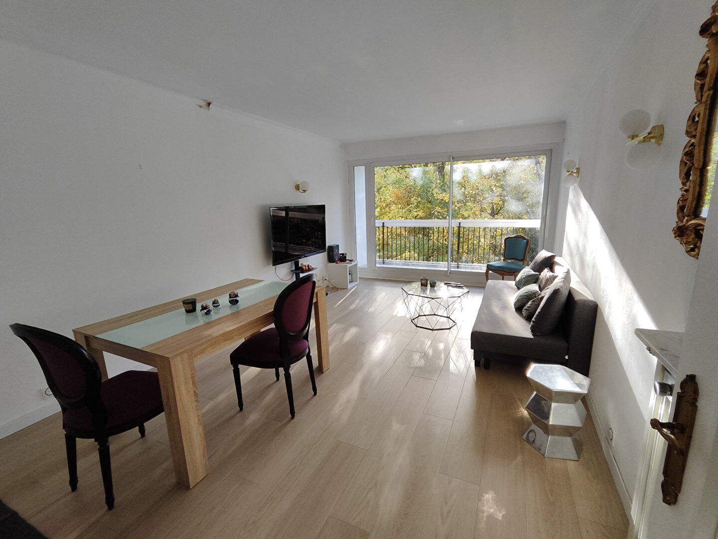 Photo Agréable appartement 4 pièces avec vue sur parc arboré image 6/6