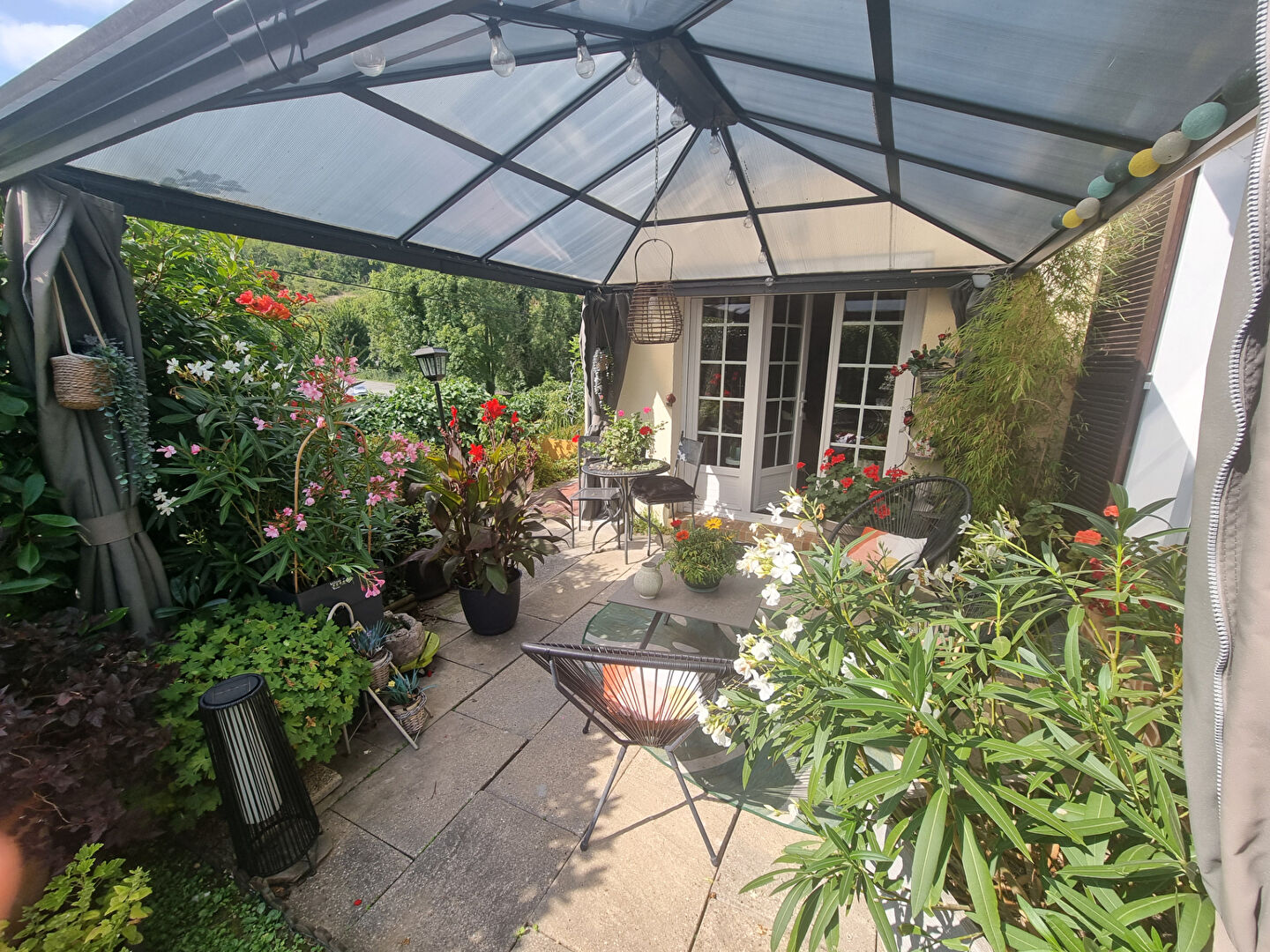 Photo Maison plain pied- Garage - Sous-sol - 5 pièces - 112 m2 image 1/6