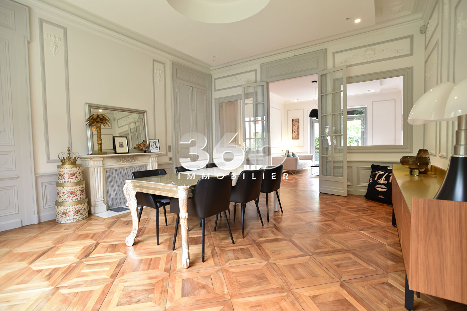 Photo Appartement Aix Les Bains 8 pièce(s) 224 m2 image 2/6