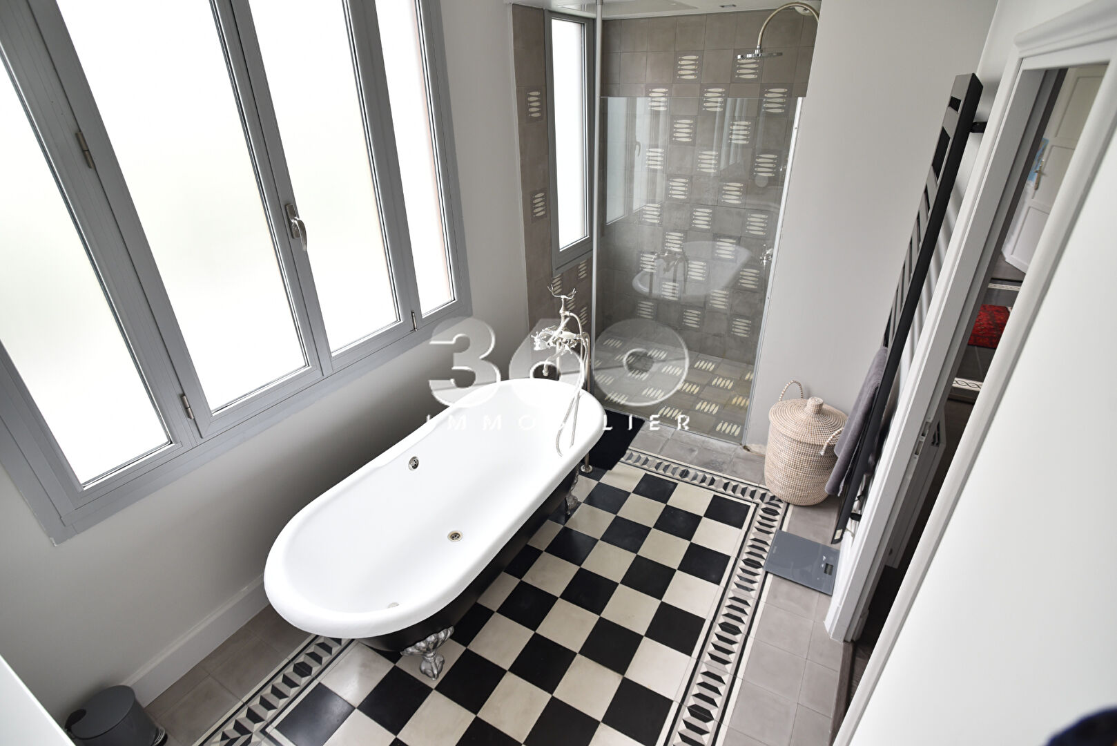 Photo Appartement Aix Les Bains 8 pièce(s) 224 m2 image 6/6