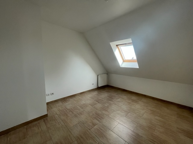 Photo CRESPIERES - CENTRE VILLAGE image 5/6