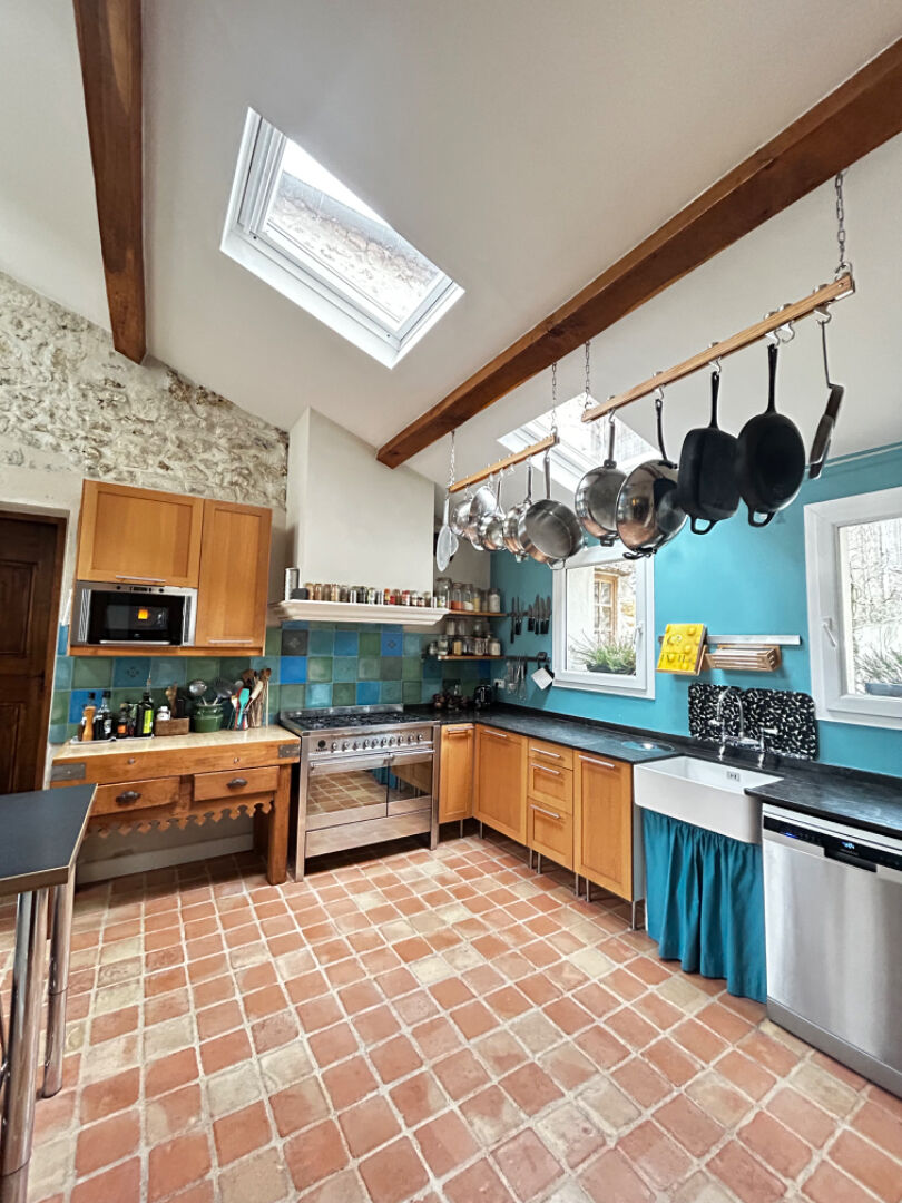 CRESPIERES - CENTRE VILLAGE