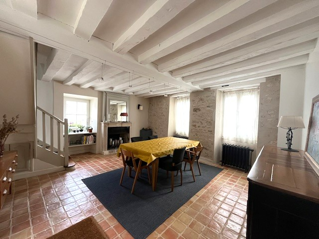 Photo CRESPIERES - CENTRE VILLAGE image 3/6