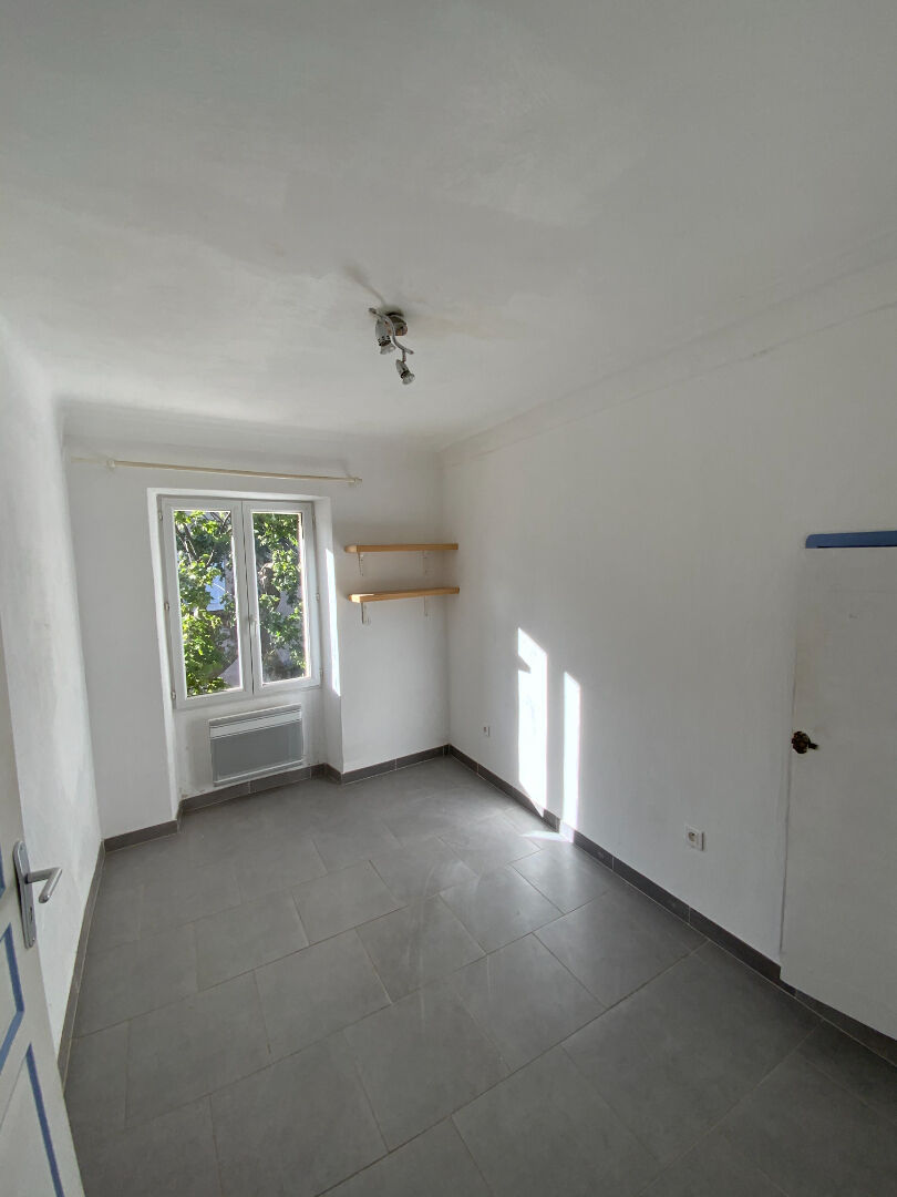 Photo Appartement T3 45m2 avec terrasse image 4/5