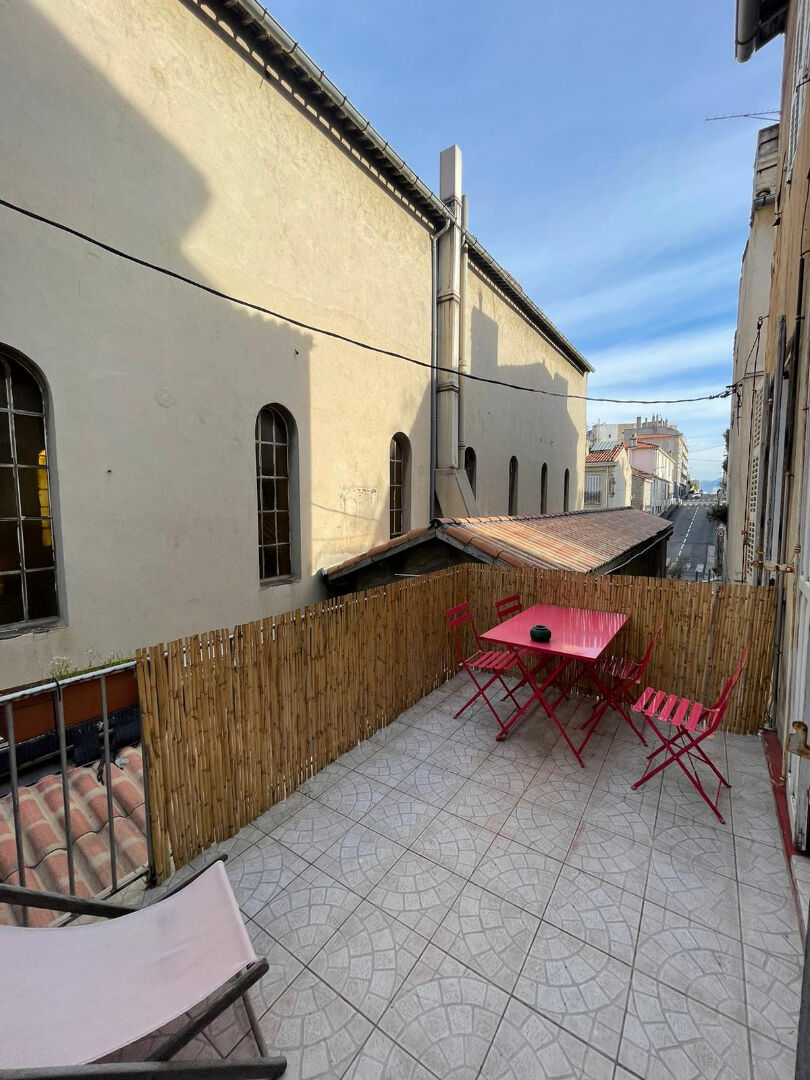 T2 MEUBLÉ AVEC TERRASSE QUARTIER VAUBAN, MARSEILLE 13006
