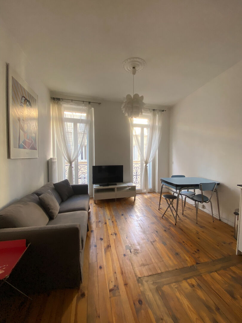 MARSEILLE : appartement meublé de 2 pièces (34 m²) à louer 13006 Marseille