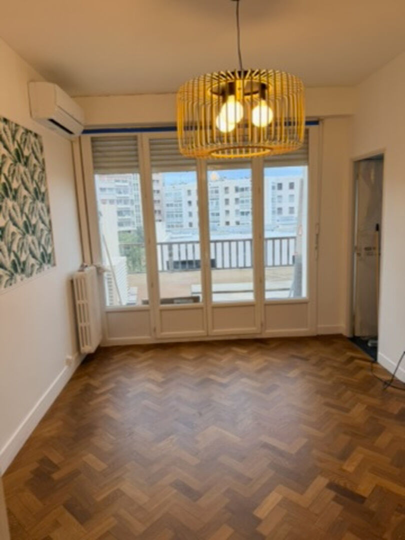 Photo T2 meublé rénové  Marseille 2éme - Square Protis image 3/6