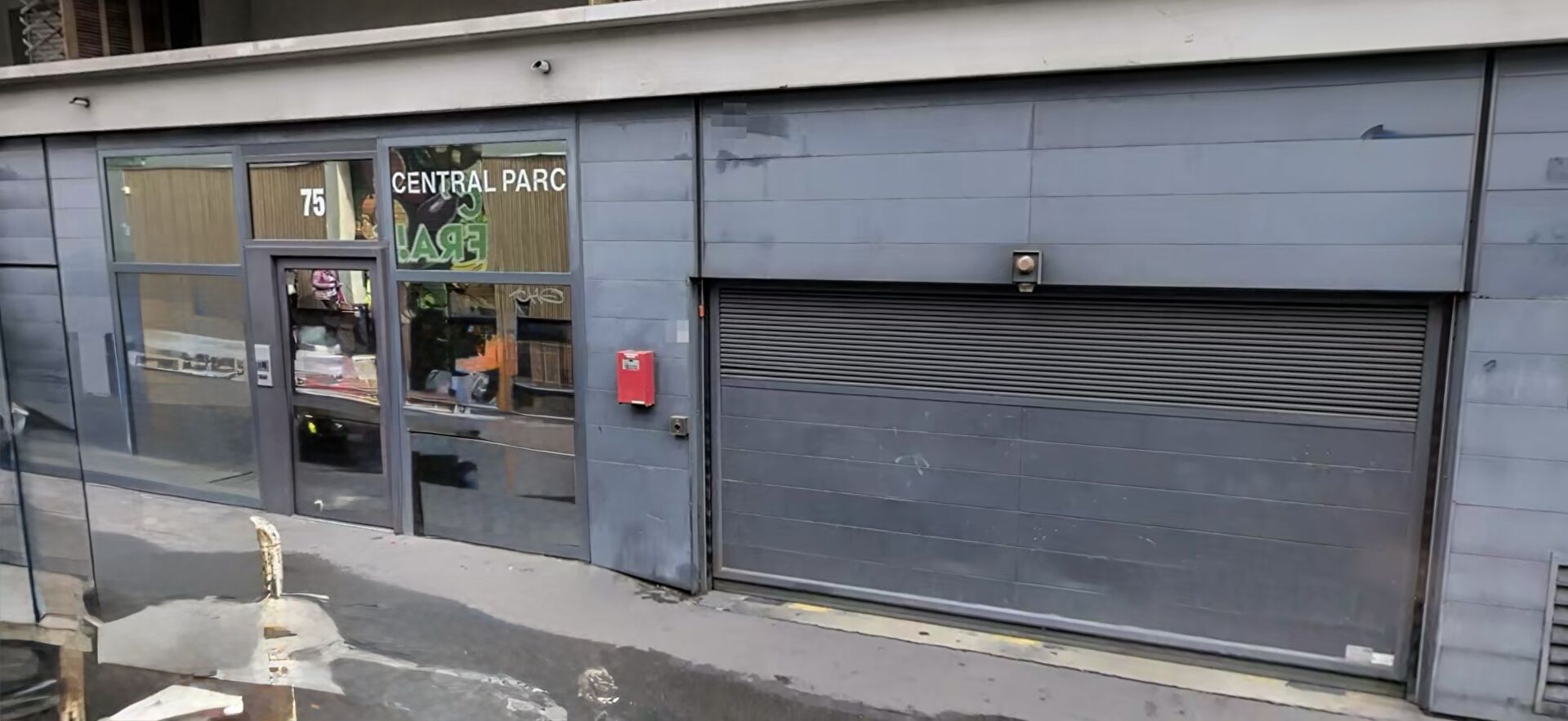 GARAGE FERME 17.42 m2 13008 Marseille