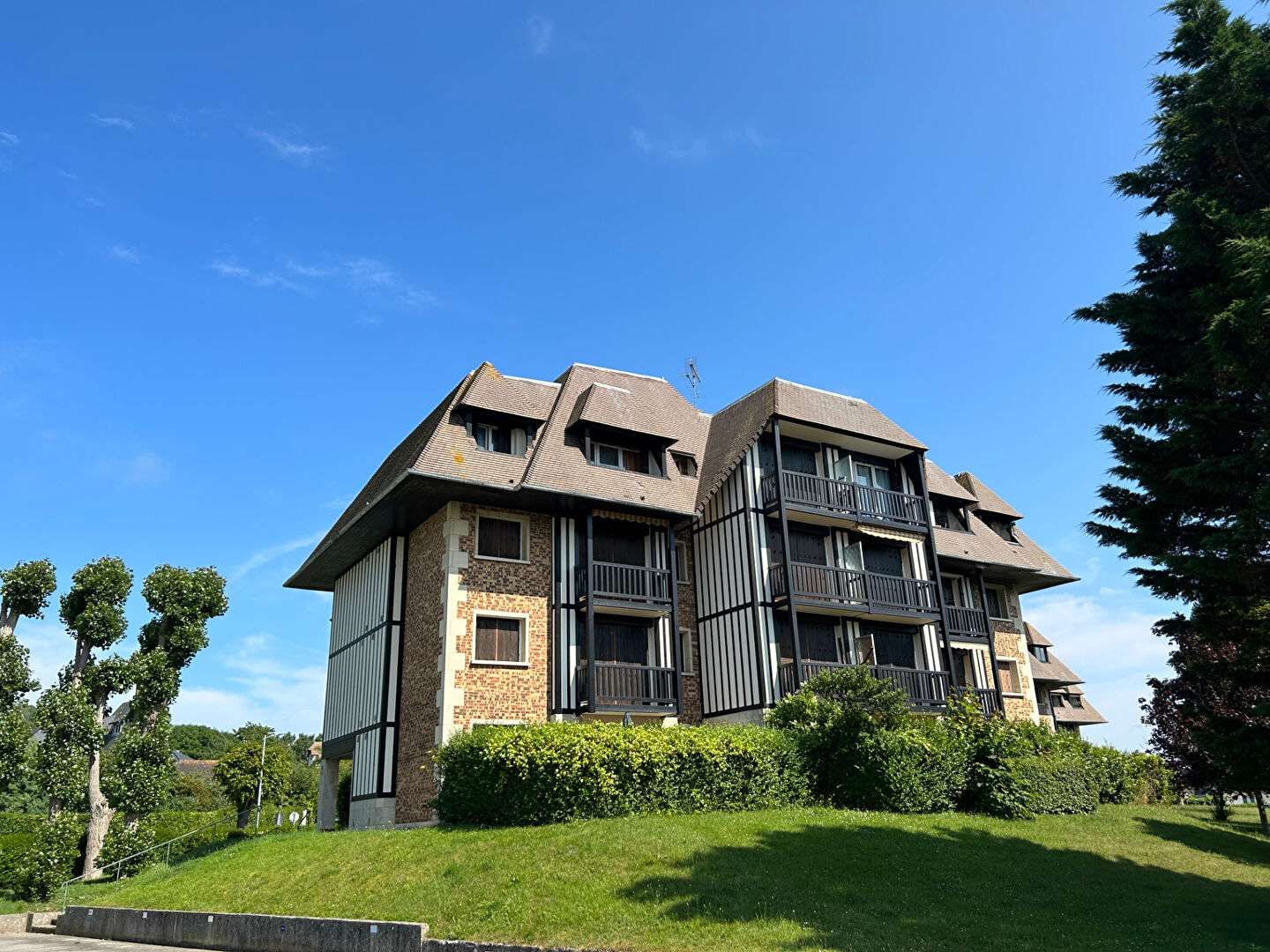 Agence immobilière de Agence AUBERT Blonville sur mer - Agence AUBERT