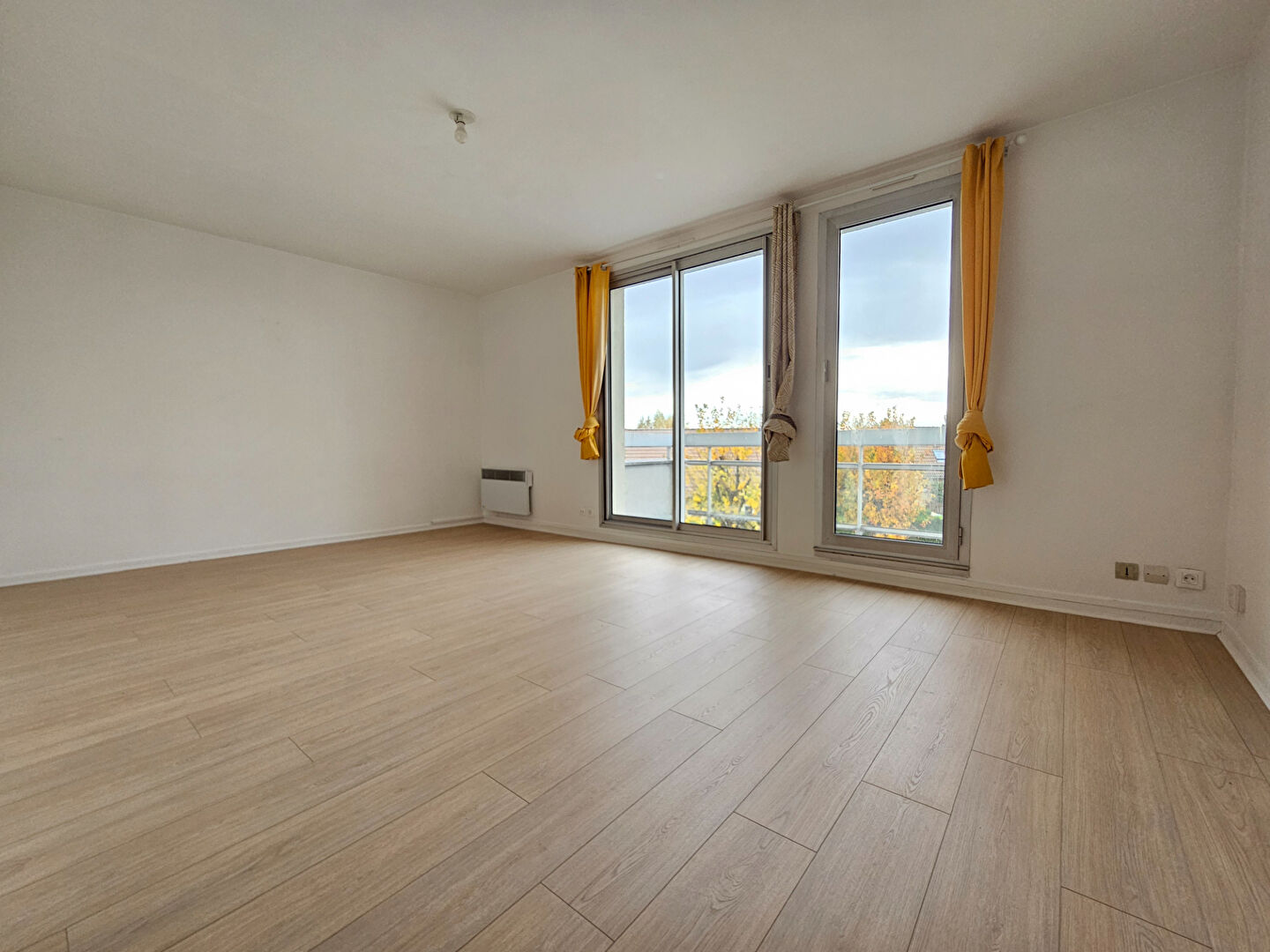 Photo Appartement Le Mesnil Esnard 3 pièce(s) 61.34 m2 image 2/6