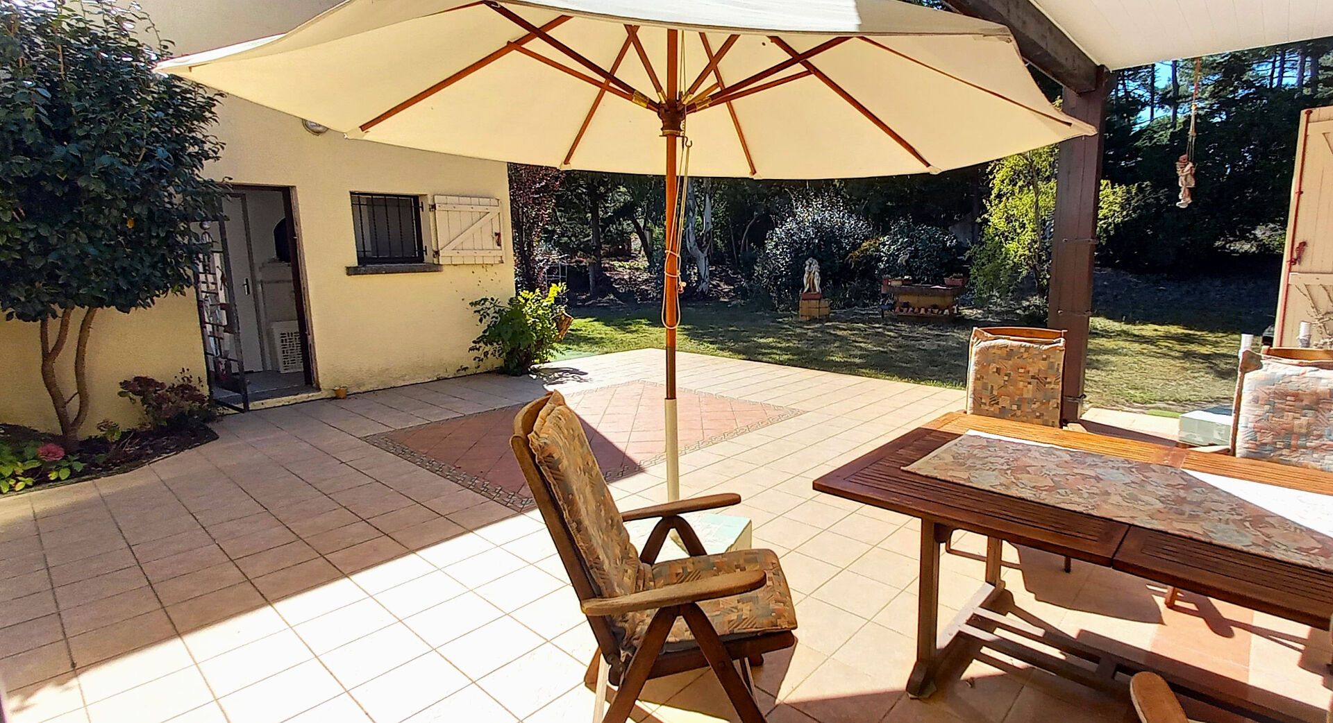 Photo MONTALIVET - Villa  11 pièce(s) 250 m2 image 5/6