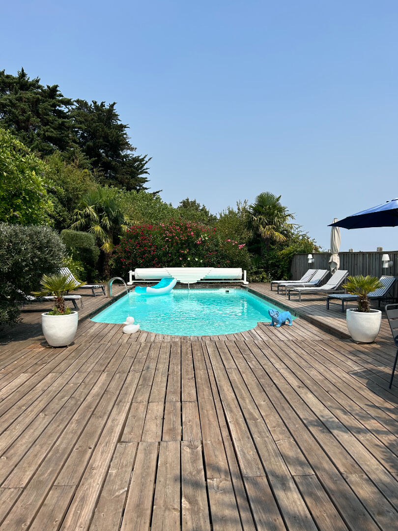 Photo BEGADAN Maison en pierres 280 m2 + studio - Piscine et dépendances image 2/6