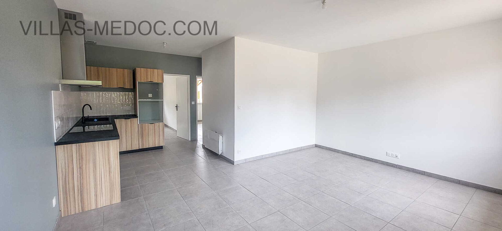 Photo MONTALIVET  APPARTEMENT 55,60 M² image 2/6