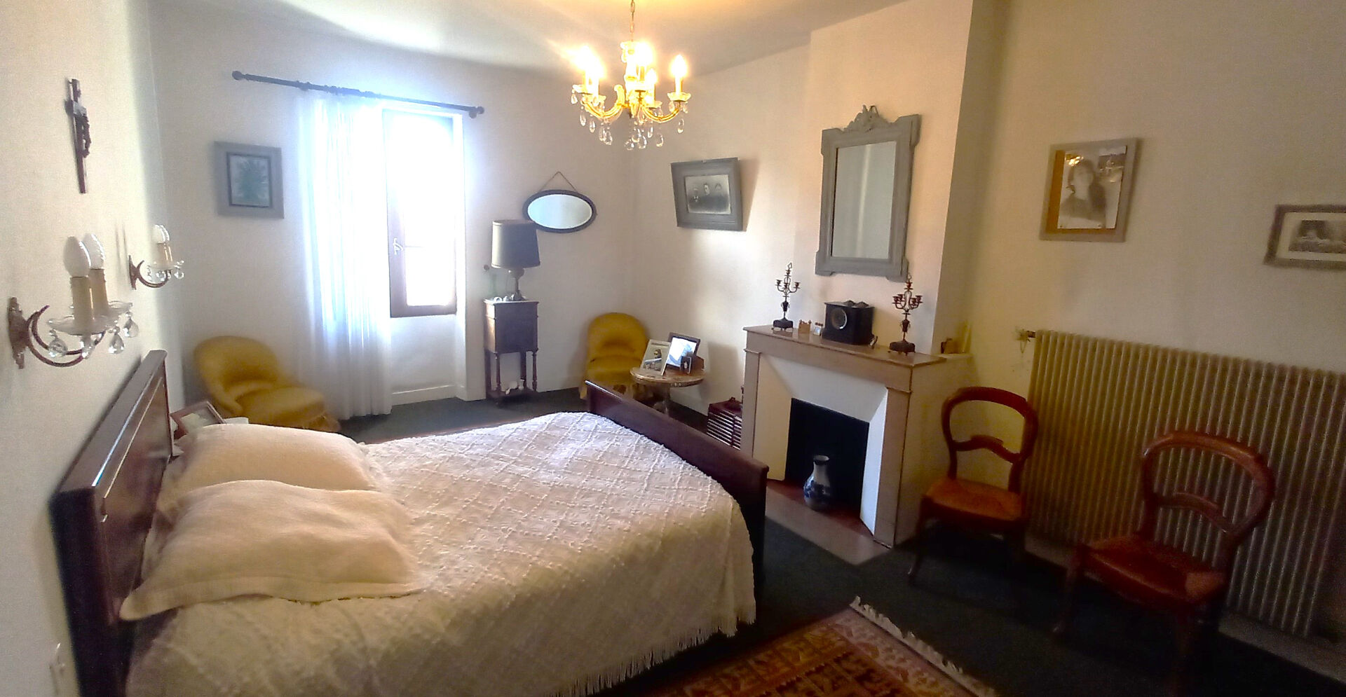 Photo VENDAYS  - IMMEUBLE AVEC COMMERCE ET HABITATION image 2/6