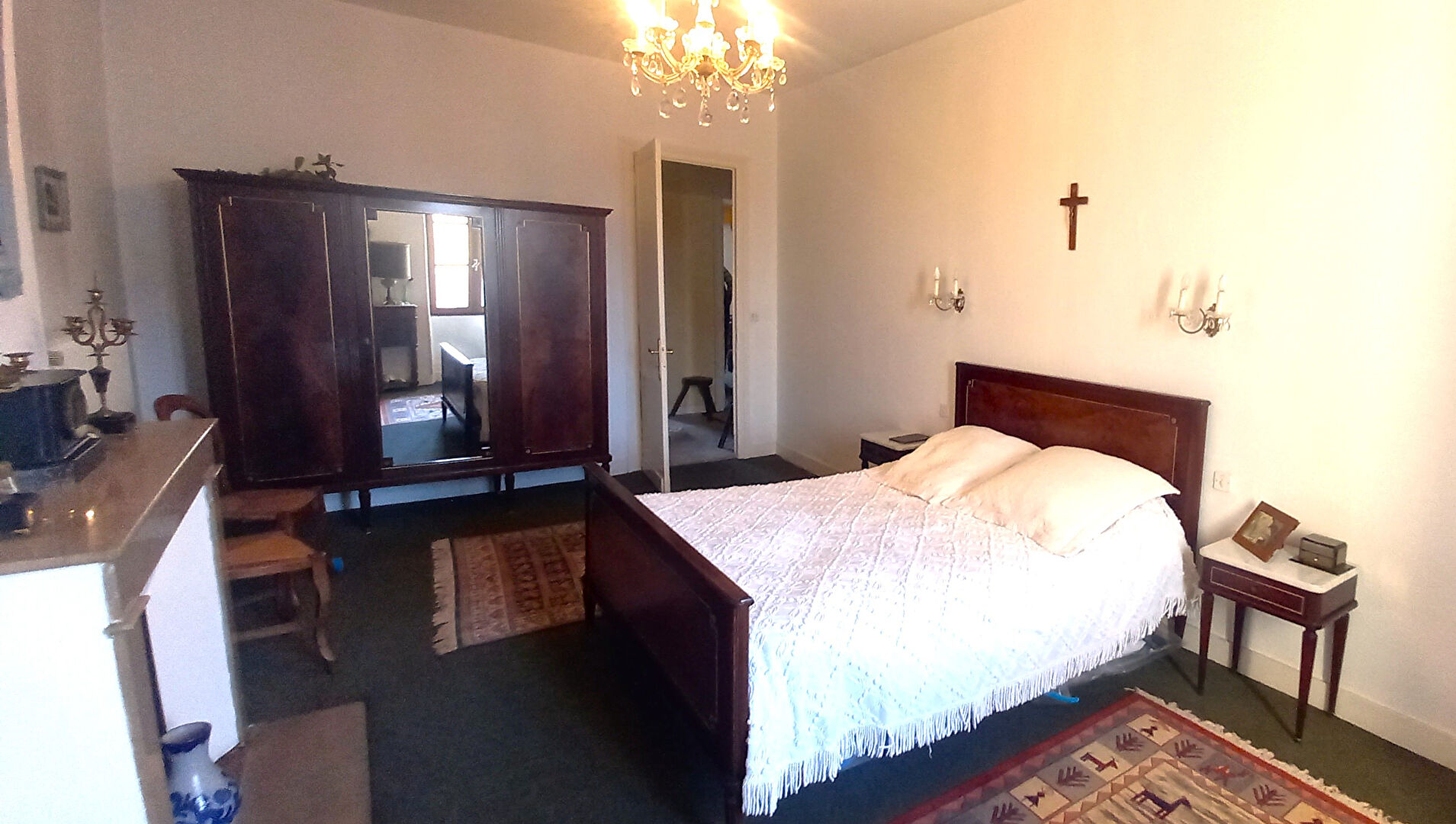 Photo VENDAYS  - IMMEUBLE AVEC COMMERCE ET HABITATION image 5/6