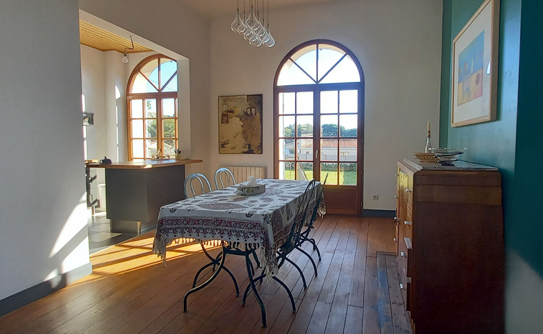 Photo Maison Saint Vivien De Medoc 7 pièce(s) 200 m2 - piscine et cave image 6/6