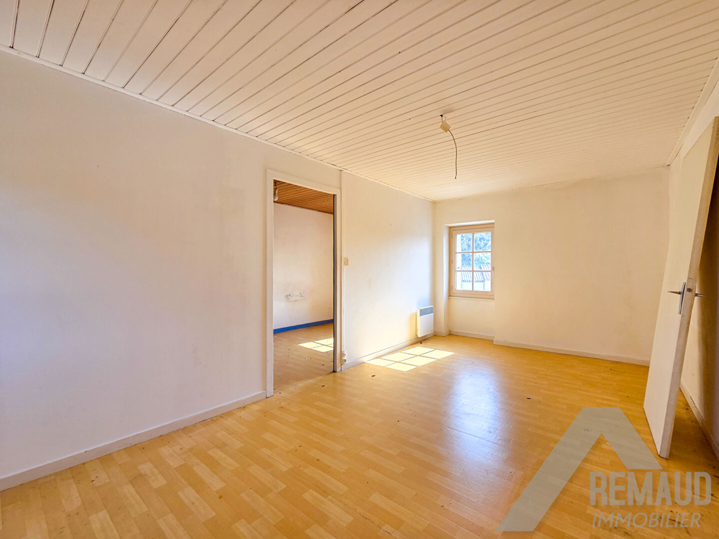 Photo Maison à rénover de 66 m² sur 550 m² de terrain image 4/6
