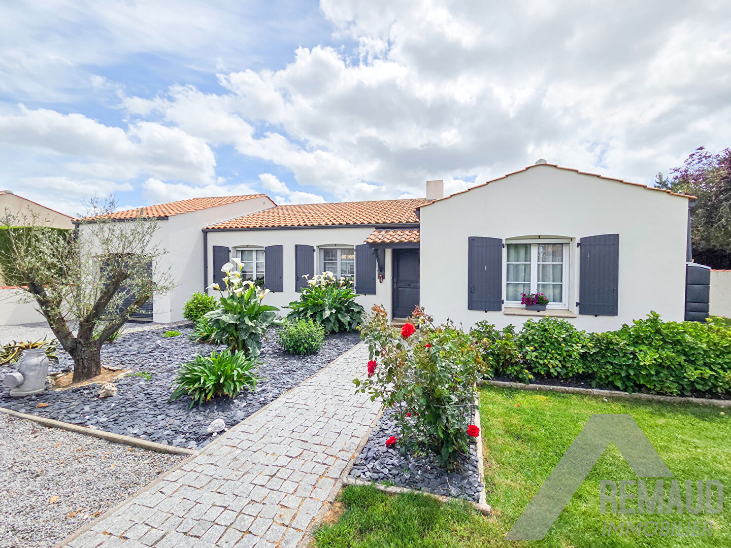 Agence immobilière de AGENCE IMMOBILIERE REMAUD Aizenay - AGENCE REMAUD