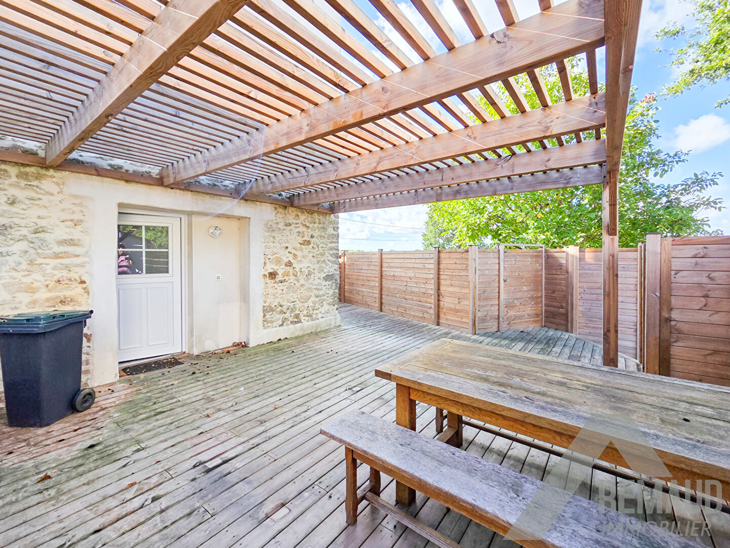 Agence immobilière de AGENCE IMMOBILIERE REMAUD Aizenay - AGENCE REMAUD