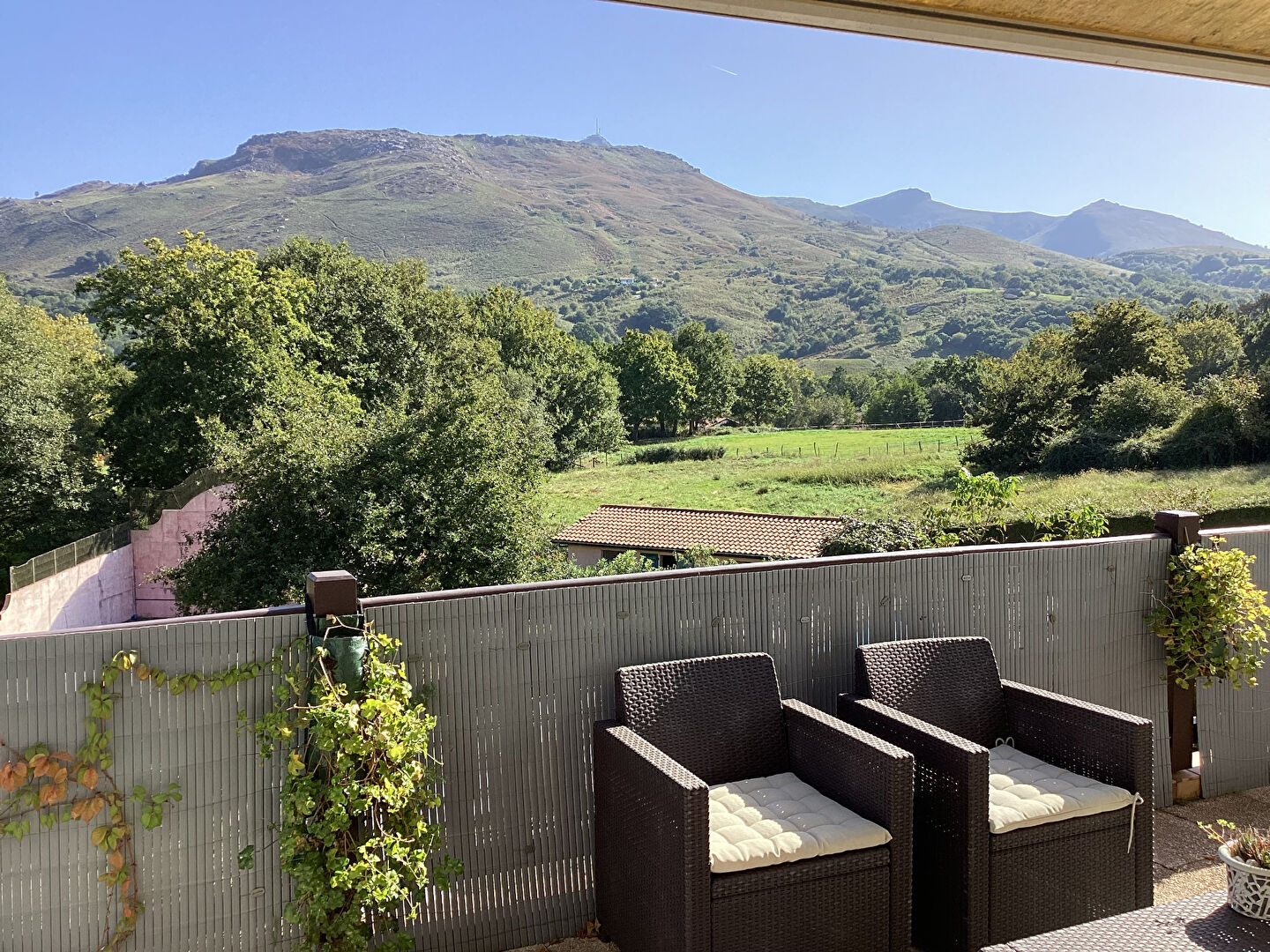 Photo Ascain-appartement-vue Montagnes image 2/6