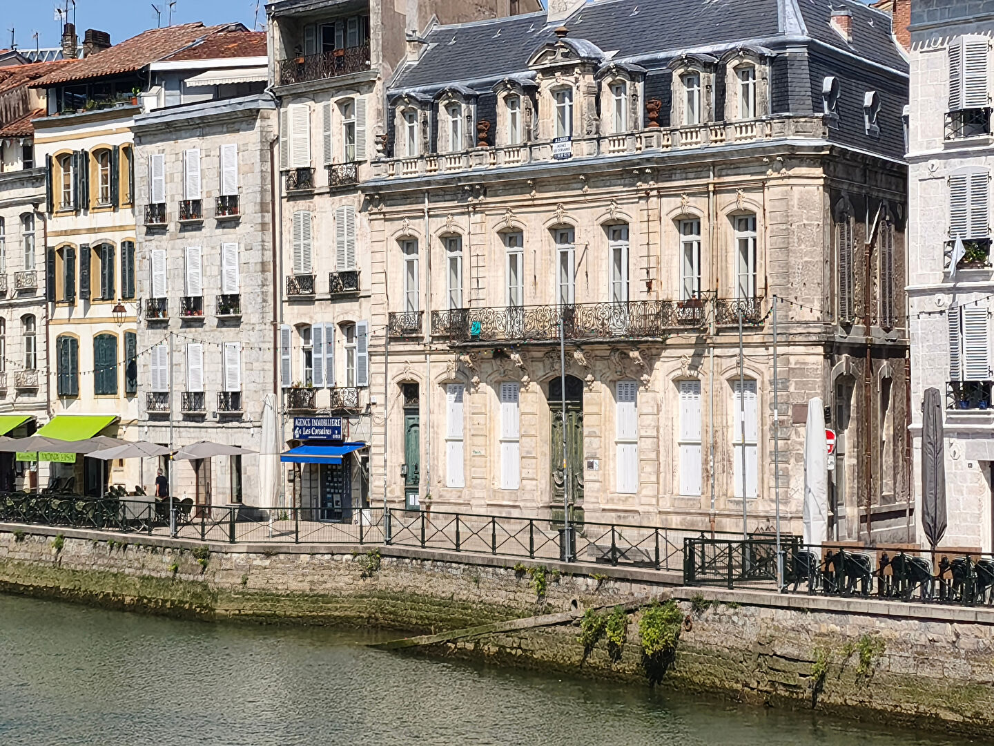 EXclusivité-appartement Bayonne-vue nive-ascenseur-205 m²-location
