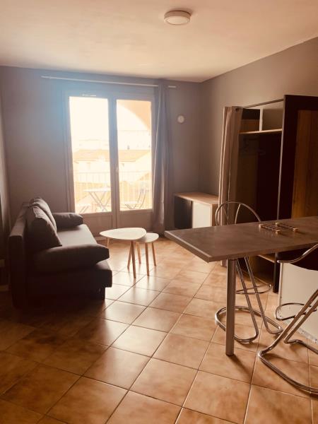 Photo STUDIO meublé  NARBONNE  terrasse et parking image 4/6