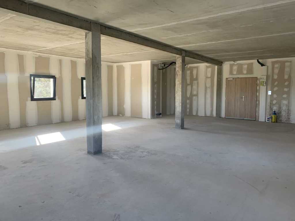 Photo Bureaux Narbonne 118.50 m2 image 2/3