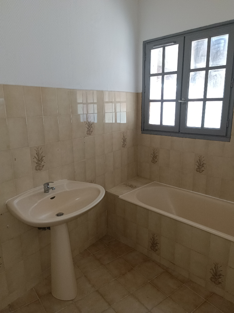 Photo Appartement Narbonne 2 pièce(s) 67 m2 image 4/6