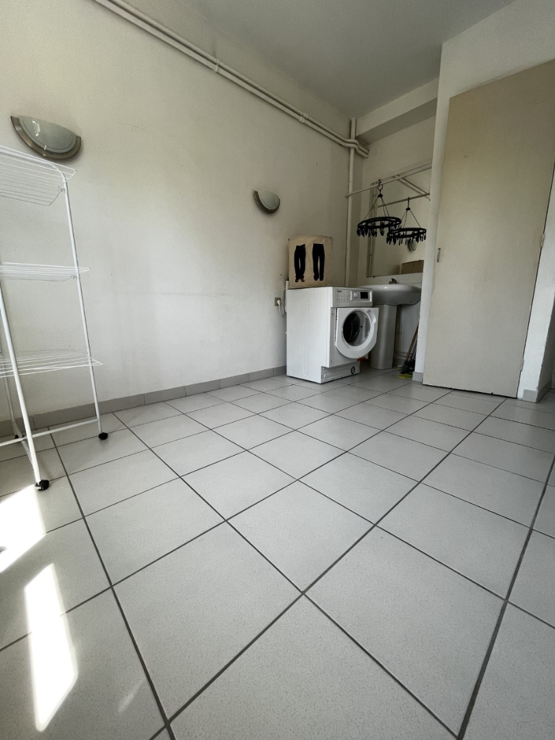 Photo Appartement Narbonne 4 pièce(s) 89 m2 image 6/6