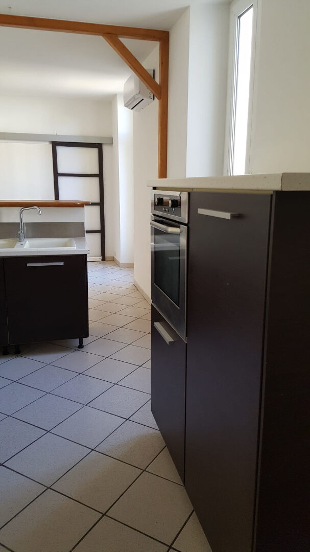 Photo IMMEUBLE image 6/6